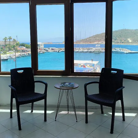 Διαμέρισμα Yat Limani'nda Denize Sifir Genis Super Ev-1